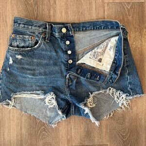 Women’s Levi’s 501 Distressed Shorts